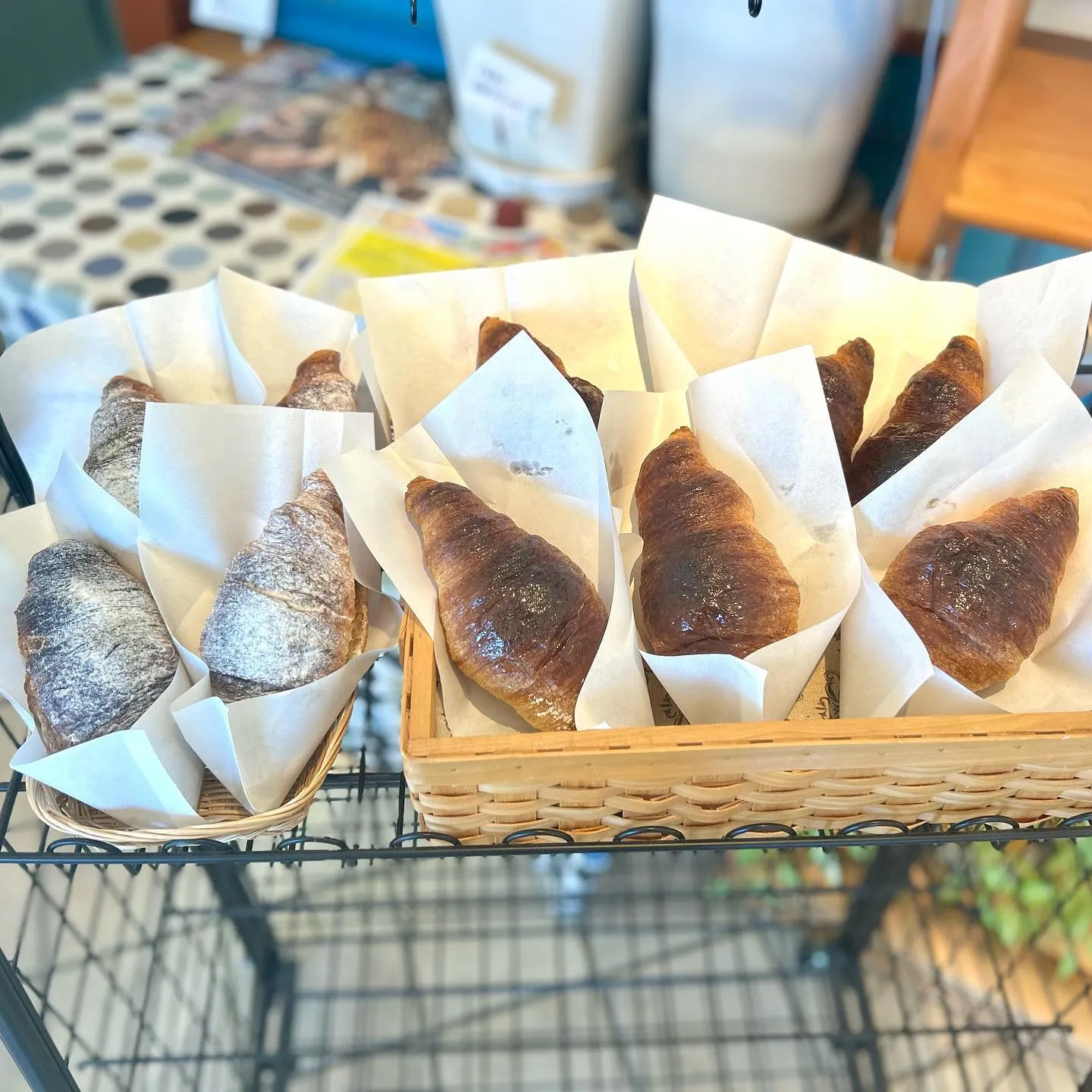 デコレーションケーキが2台並びました!