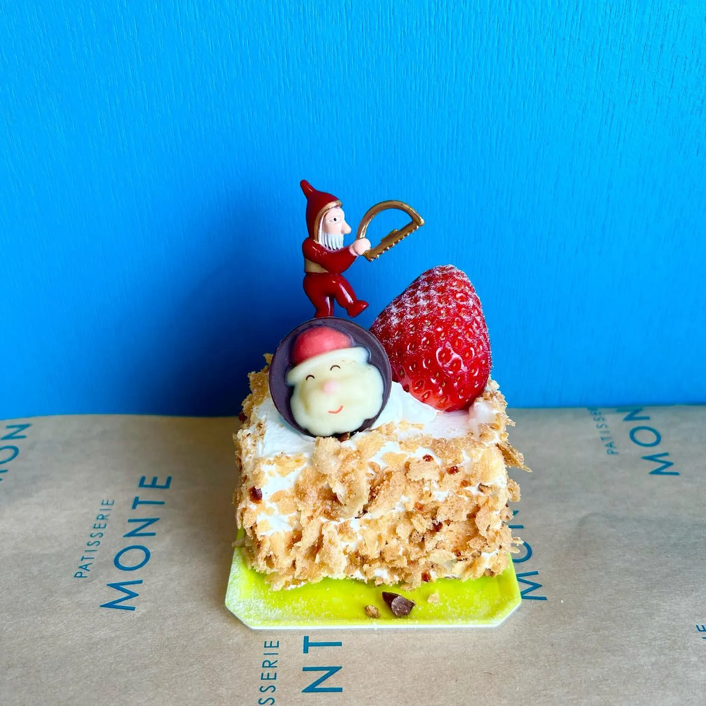 ショーケースがクリスマスになりました🎅🎄