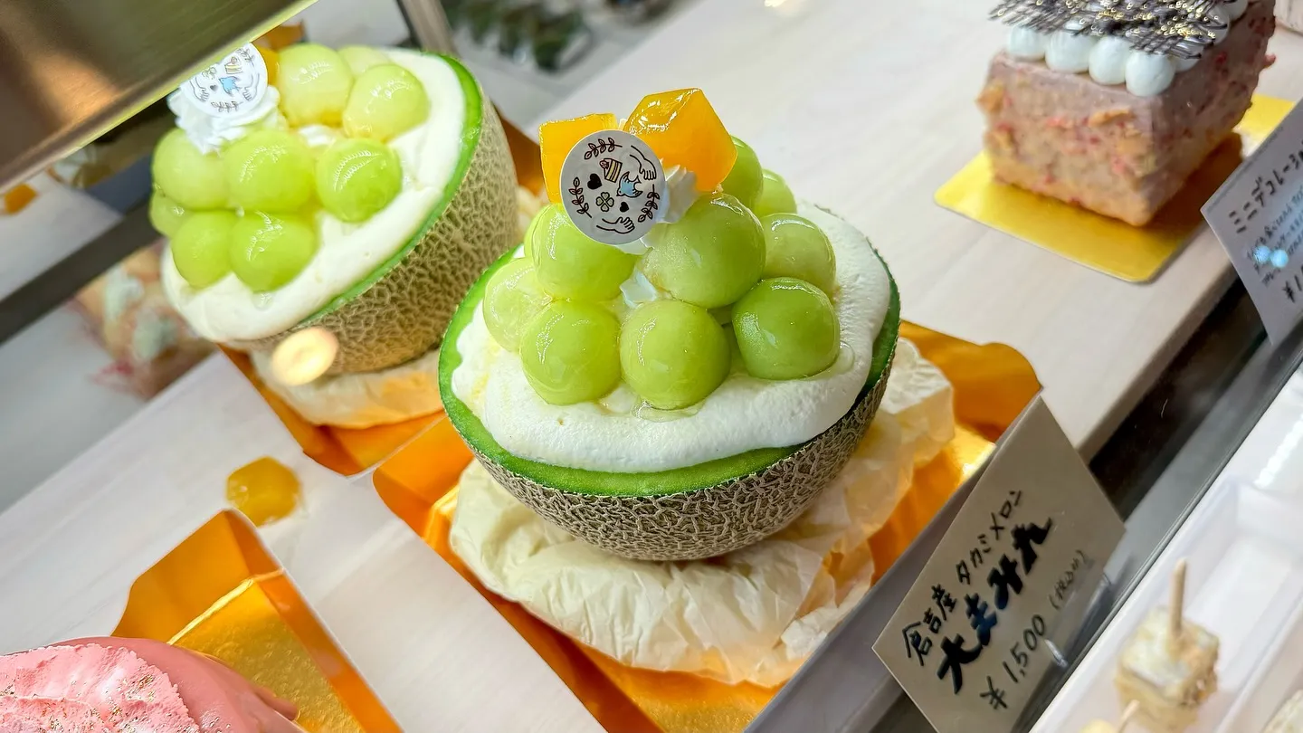 月曜ですがOPENしております🧁・:*+.