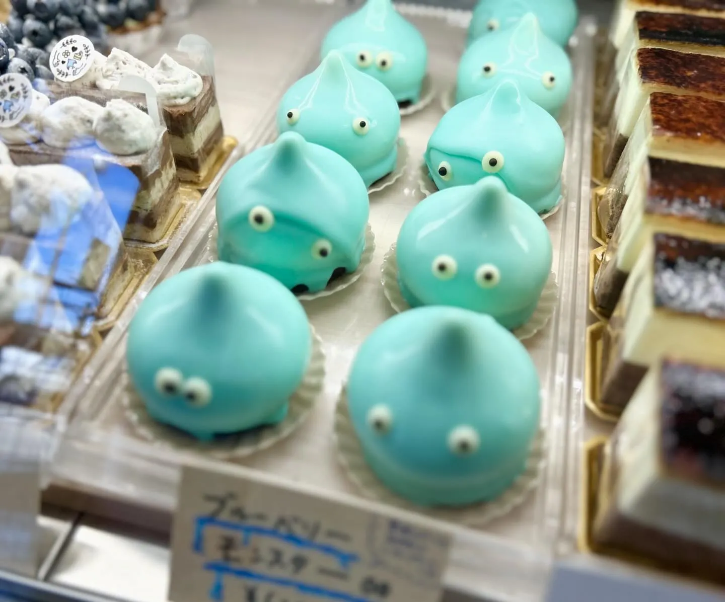 デコレーションケーキをたくさん作りました🎂👨🍳