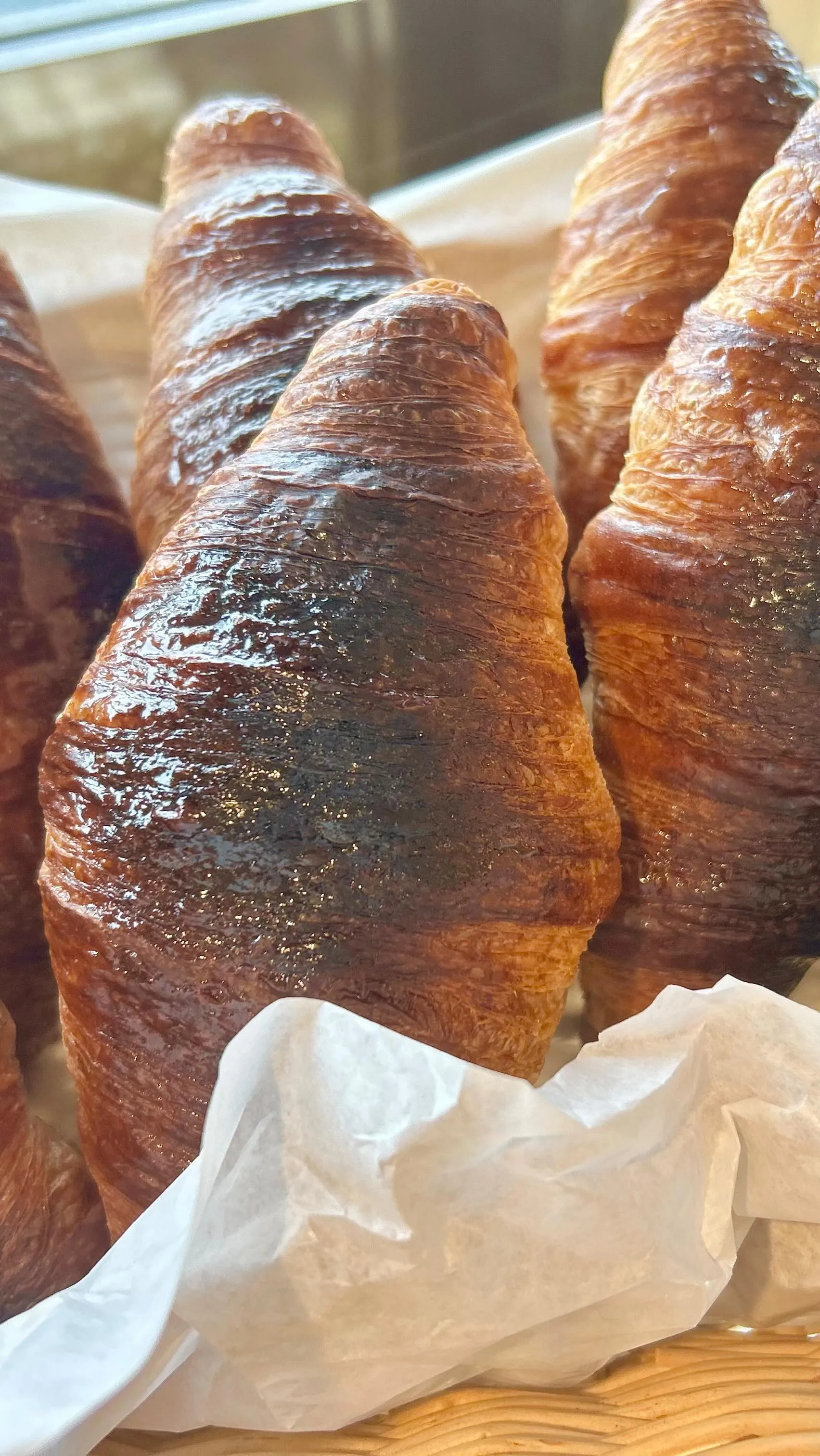 12月の土日もクロワッサンが並びます🥐